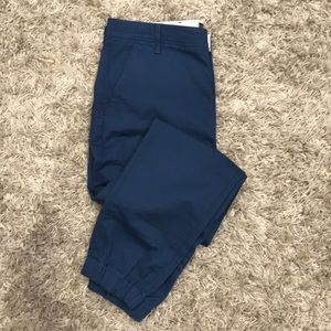 BLue Levi’s pants, W36 L34.